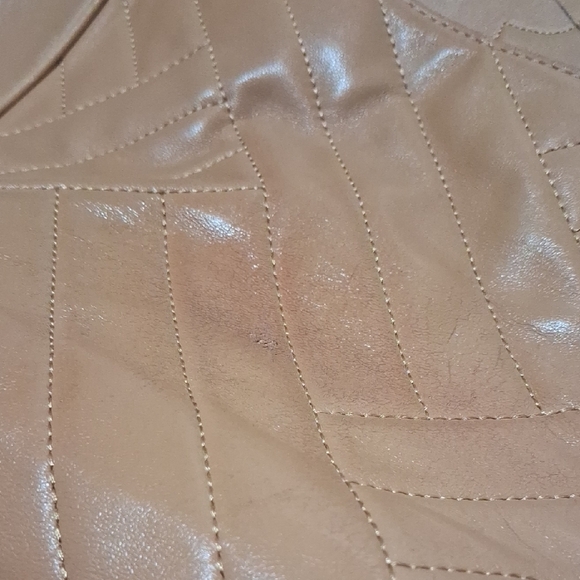 Tory Burch Quilted Tote - Picture 8 of 16